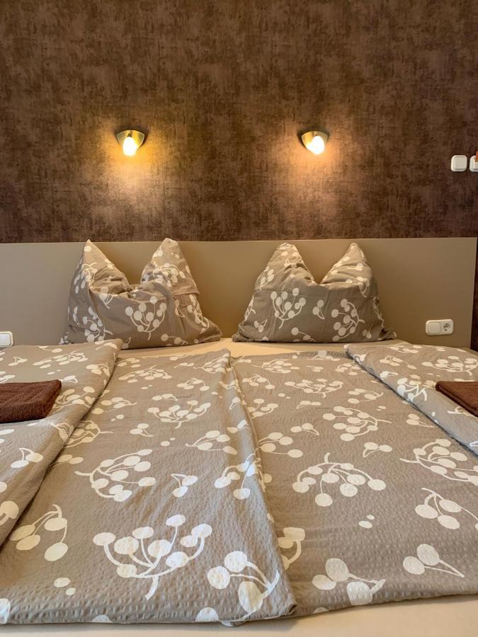 Апартаменты Balaton Apartmanhaz *